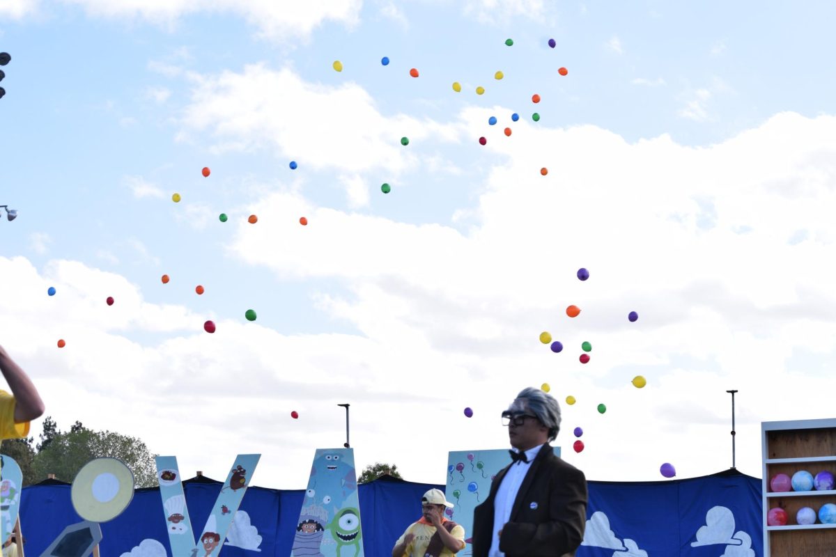 Balloons released shortly before dance segment.